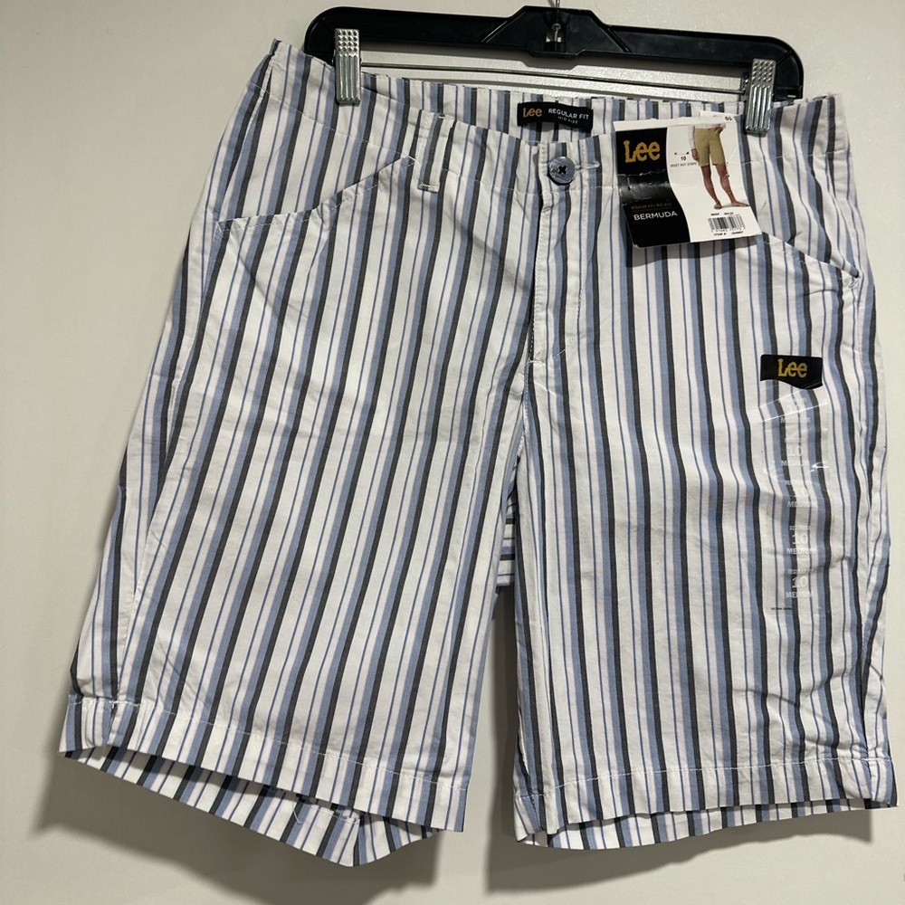 NWT Lee Blue White Striped Bermuda Shorts Sz10 Regular Fit Mid rise Cotton Blend